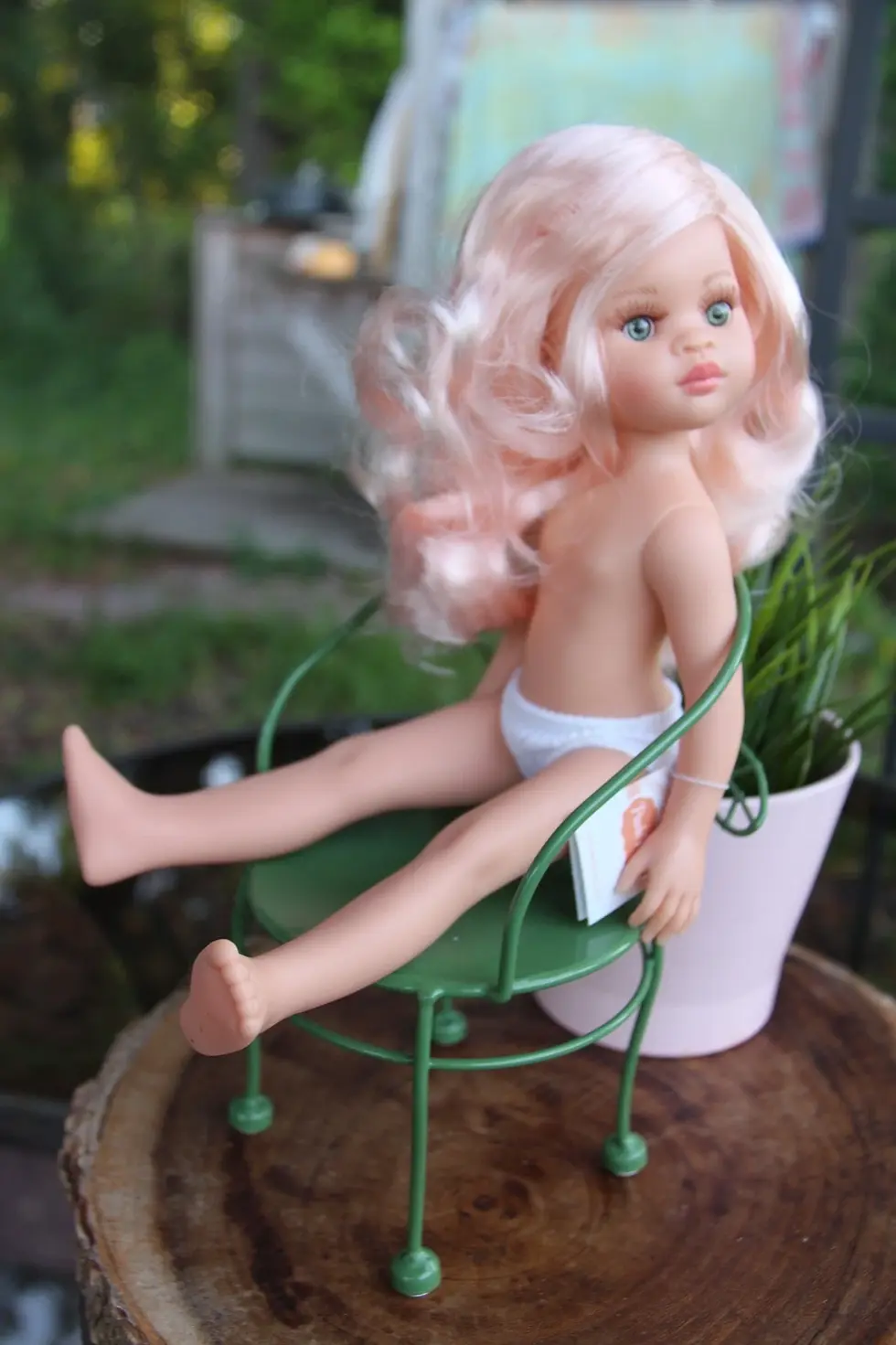 Thumbnail: Paola Reina 32733 Las Amigas ESME Doll 32 cm./12.5" Vanilla Scent NEW pink hair