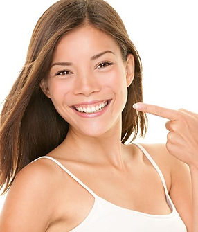 Lisa Pointing a teeth.jpg