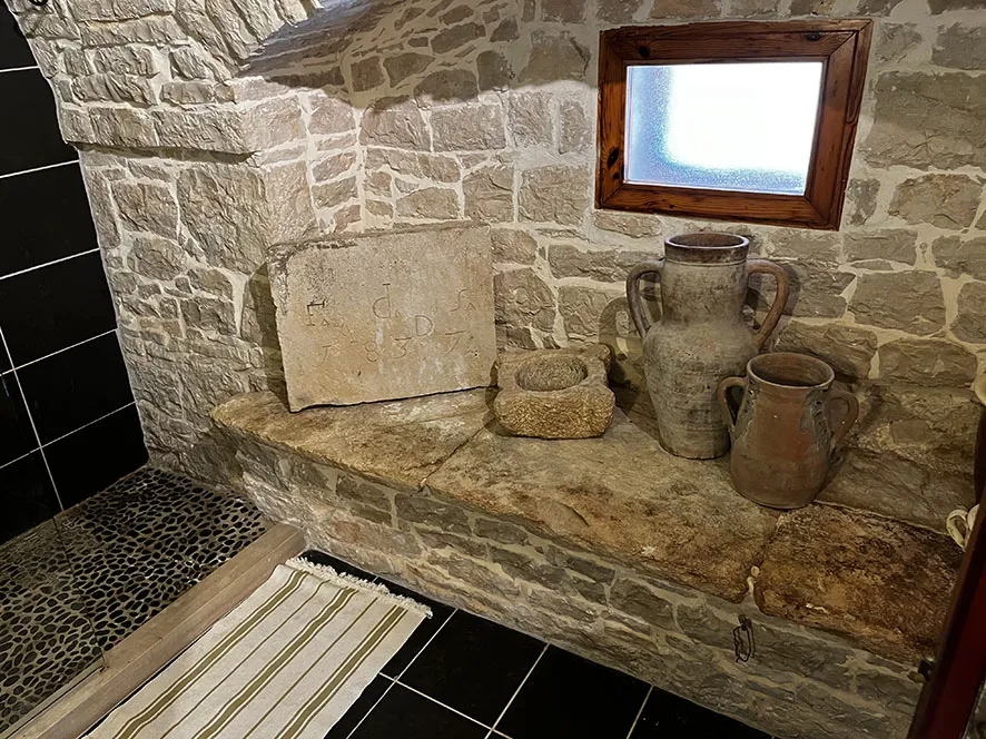 Courtyard Room