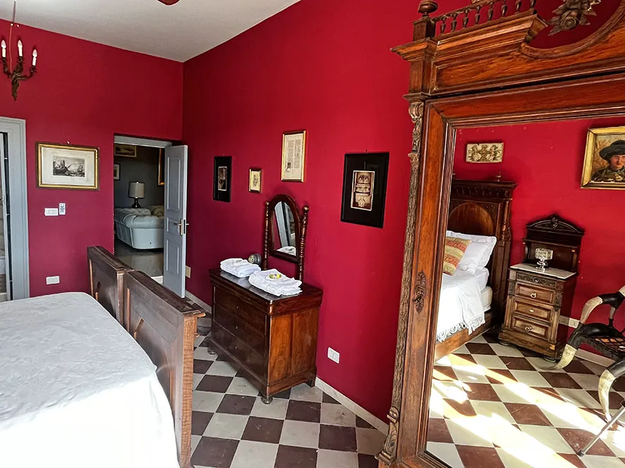 Pompeii Room
