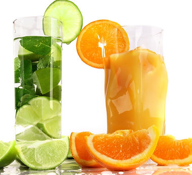Fruit-juice-cocktail-orange-and-lime-glass-cups_1600x1200.jpg