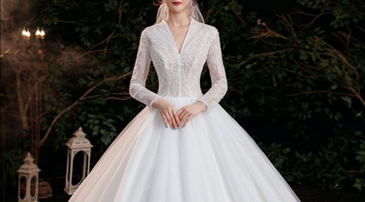 Thumbnail: Customized Wedding Dress - DP508