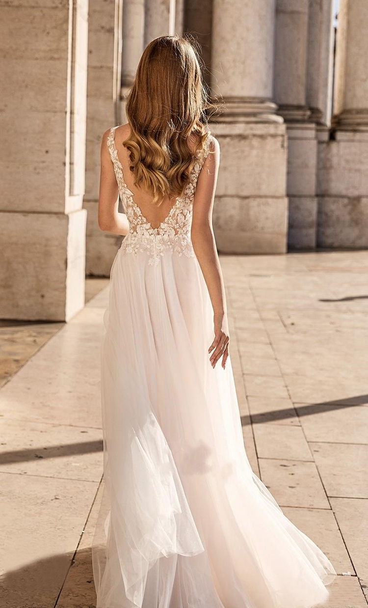 Thumbnail: Customized Wedding Dress - DA319