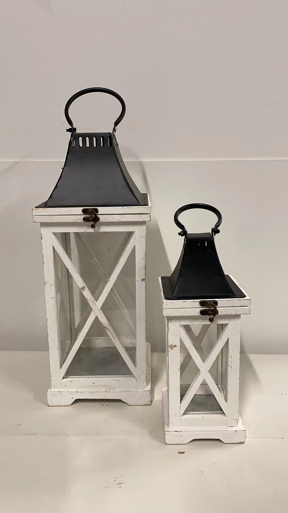 木质白色灯笼 / 大 50cm x 19cm 2个/ 34cm x 13cm 1个 /