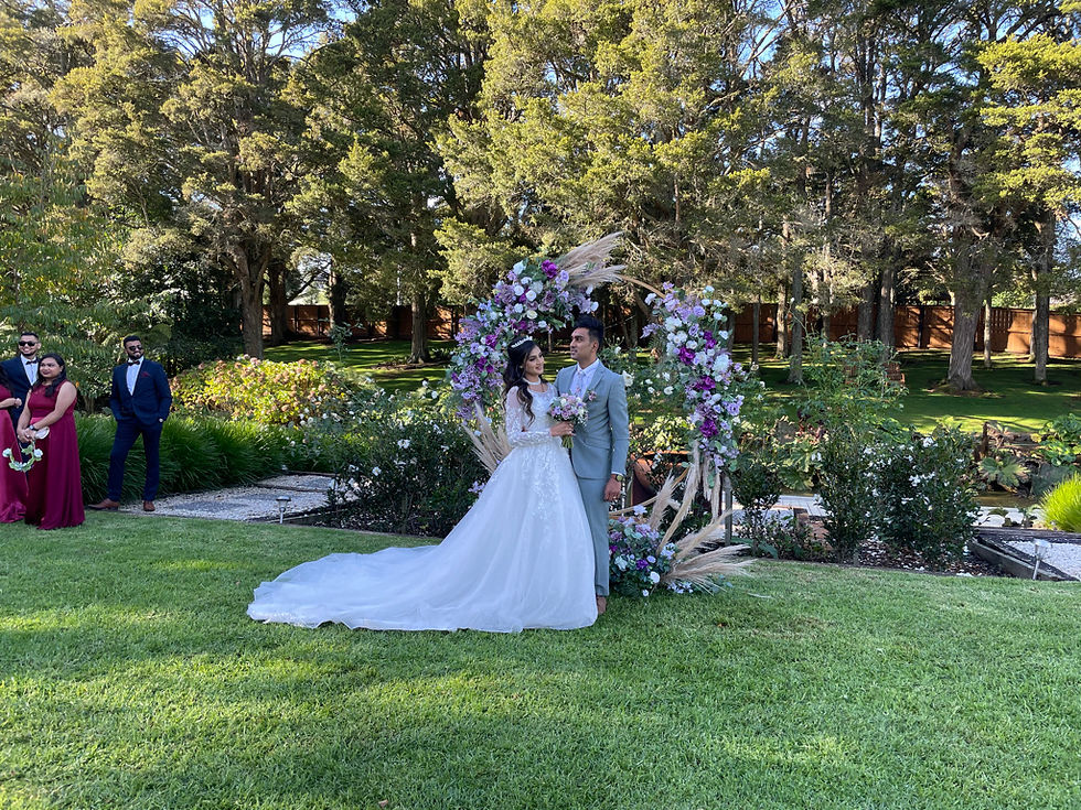 Thumbnail: Gold Metal Circle Wedding Arch with ToiToi