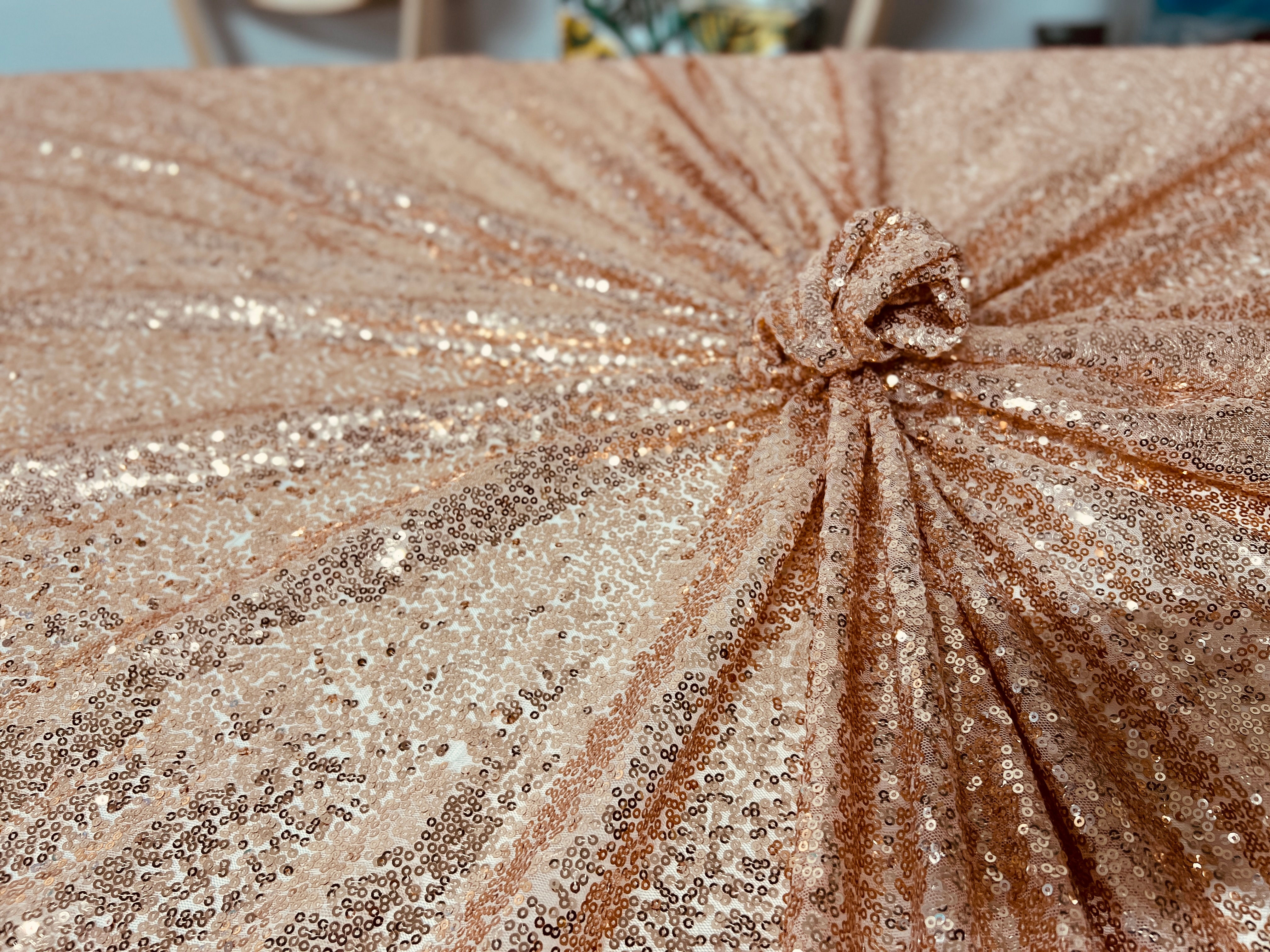 正方形玫瑰金亮片桌布(长280cm) 1条