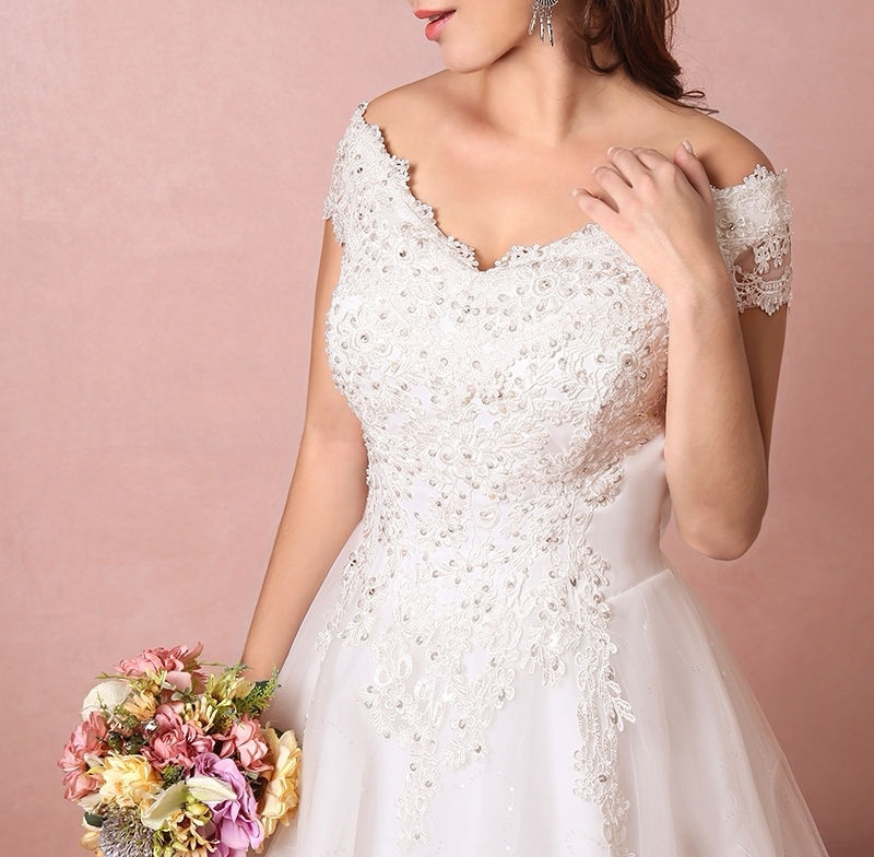 Thumbnail: Plus Size Customized Wedding Dress - PDA301