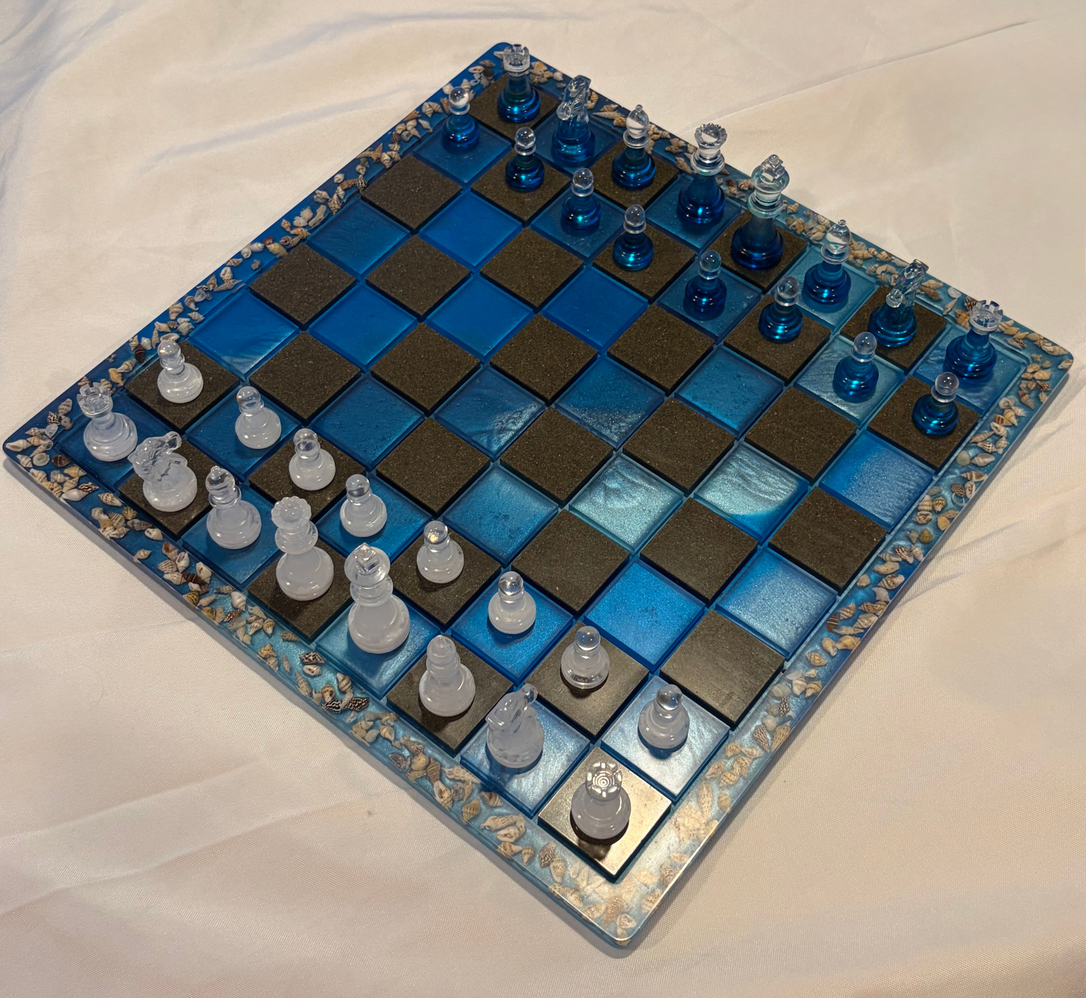 Atlantis (Chess set)