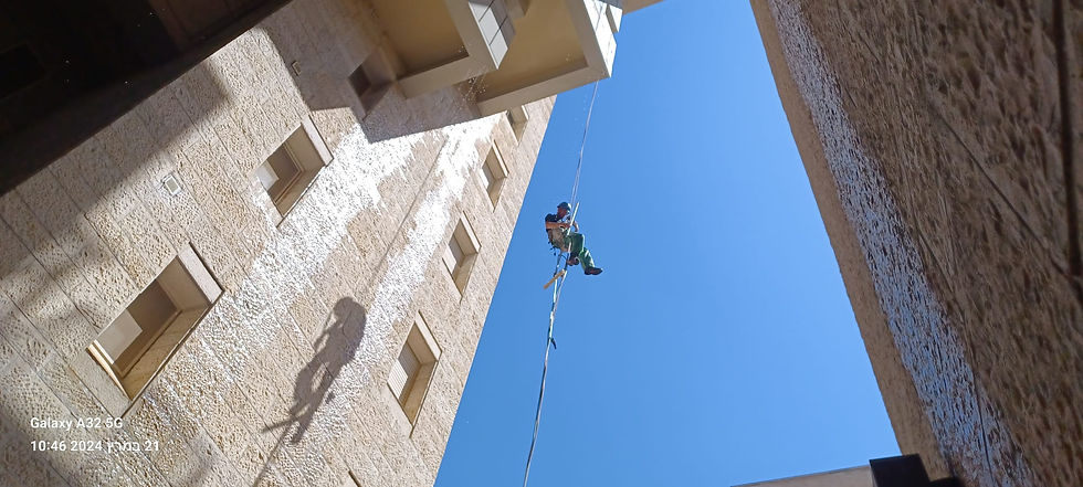 אביב תמונת נושא.png