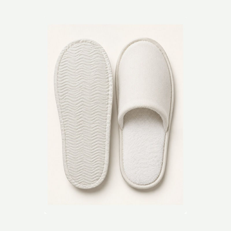 SL-05 plush comfort closed-toe hospitality slipper