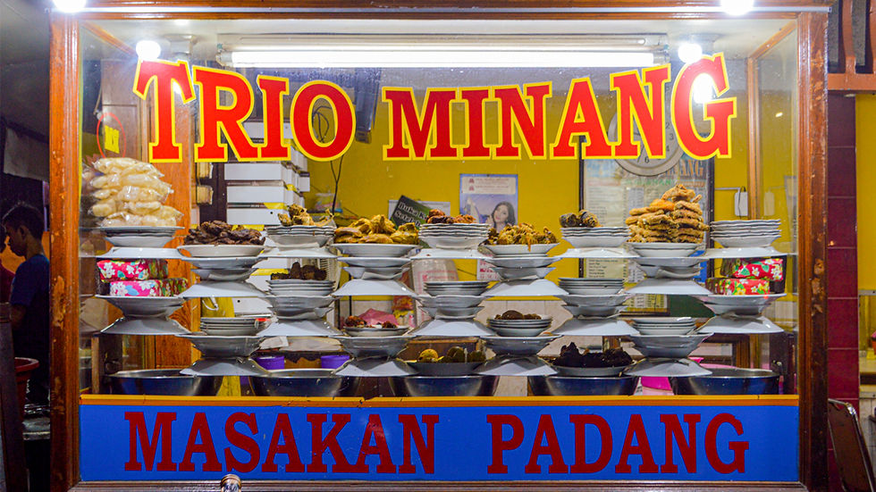 Warung Makan Spesialis Masakan Daerah sebagai Peluang Bisnis di Rest Area