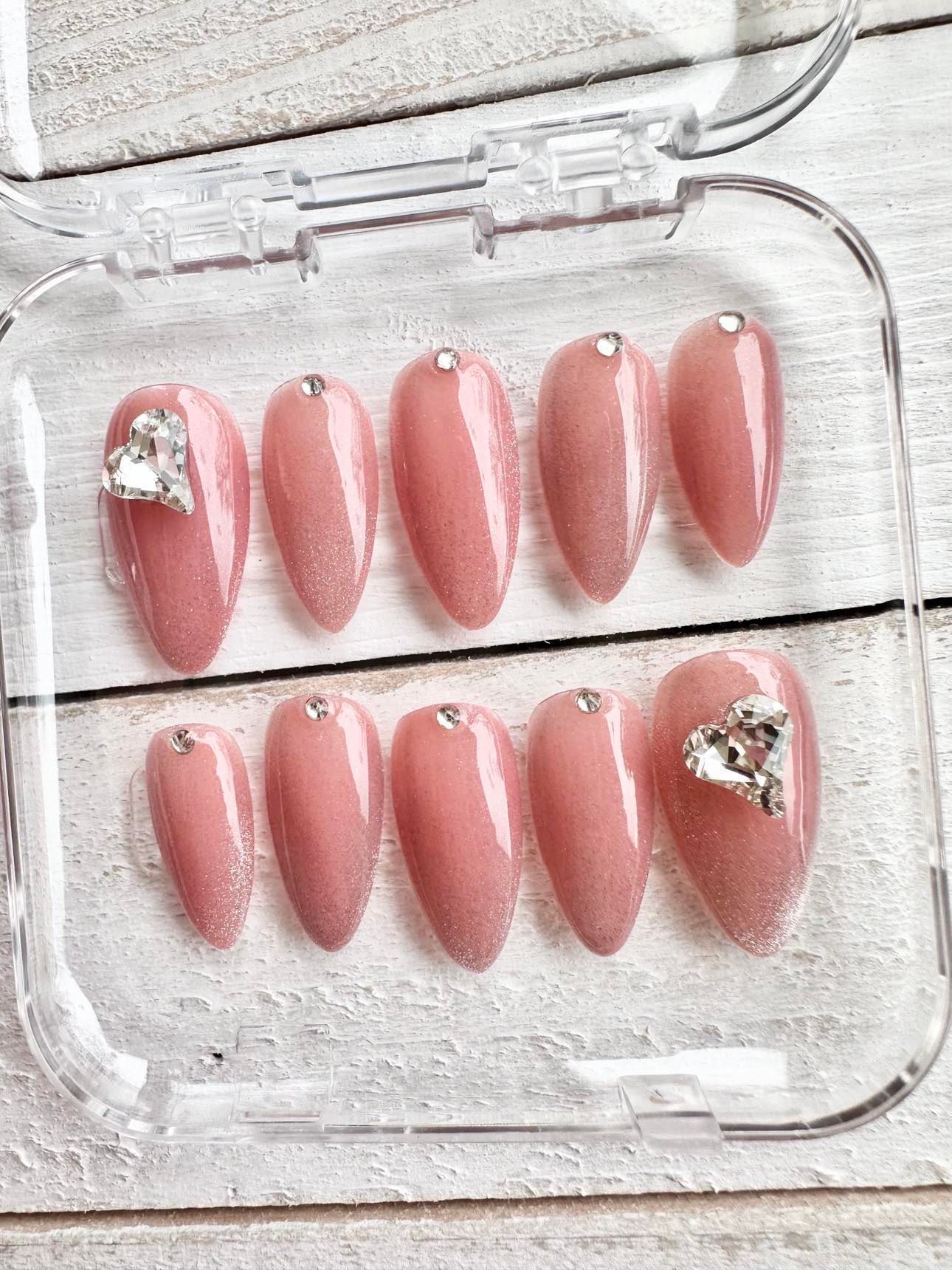 10.Glimmering Nude Glamour