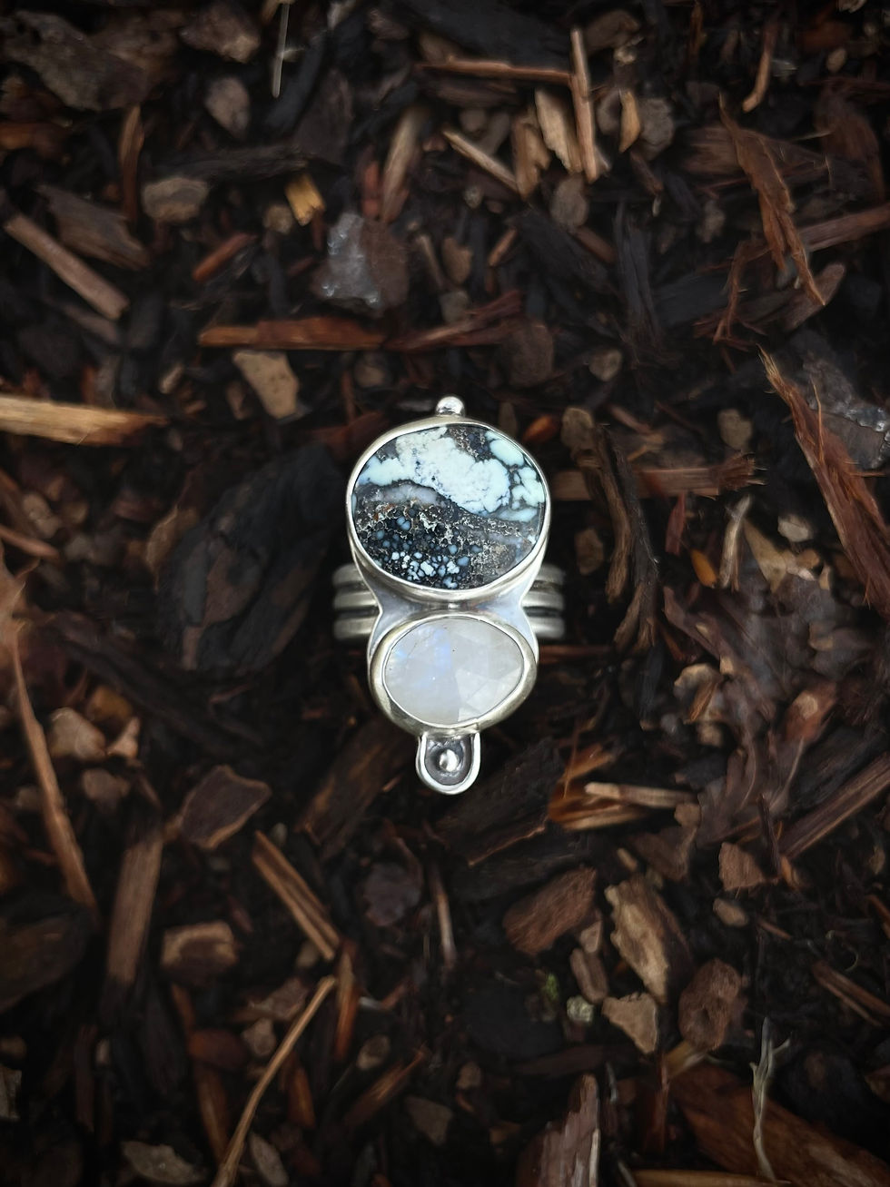 Thumbnail: White Mountain Moon Ring no. 3 - 7.5