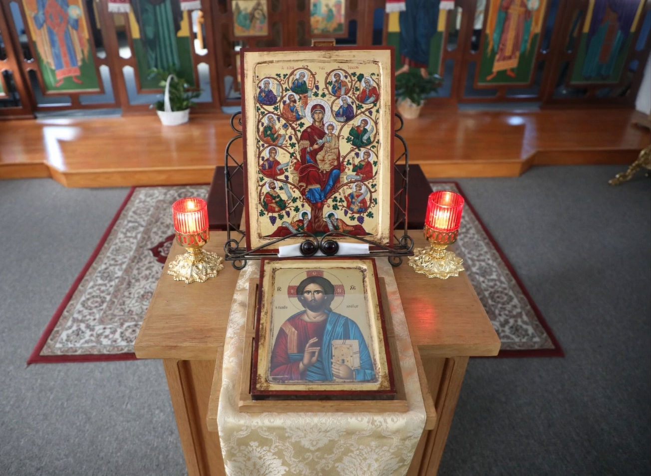 An icon of the Root of Jesse on the tetrapod at Saint Basil's.