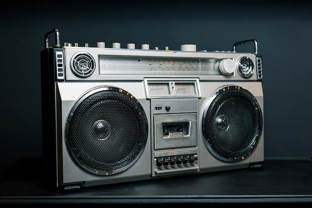 radio dark.webp