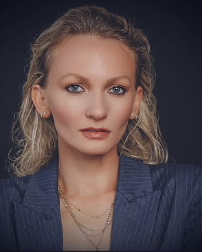 Sasha Hart DJ_edited.jpg