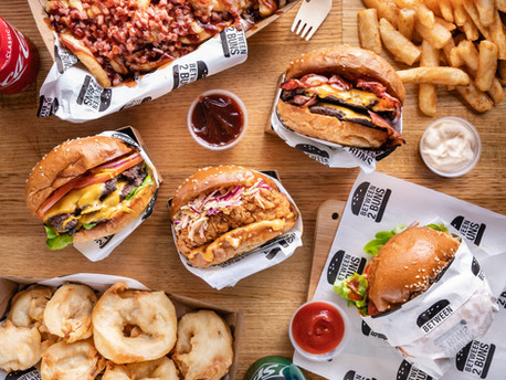 Between 2 Buns