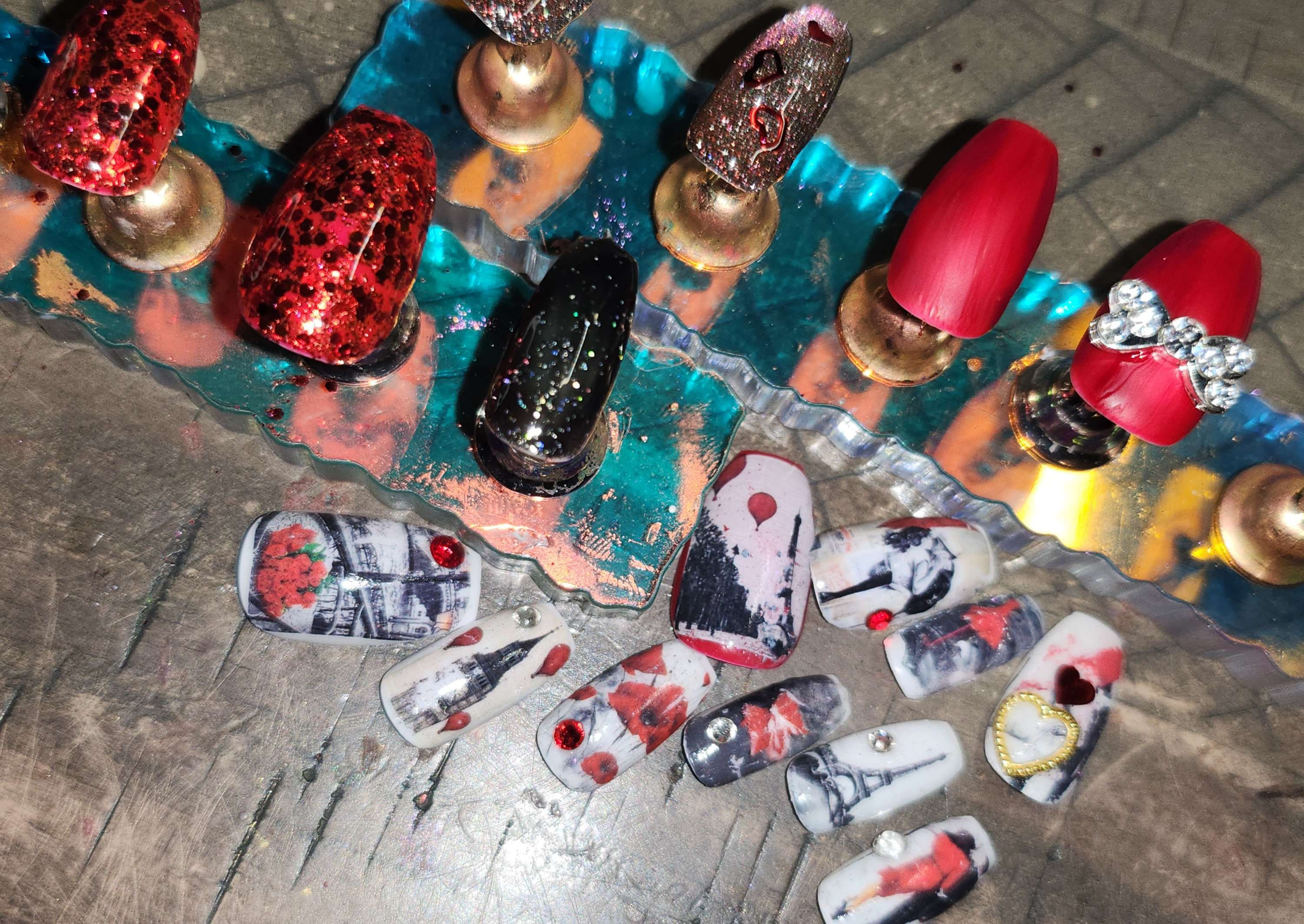 Red Paris set