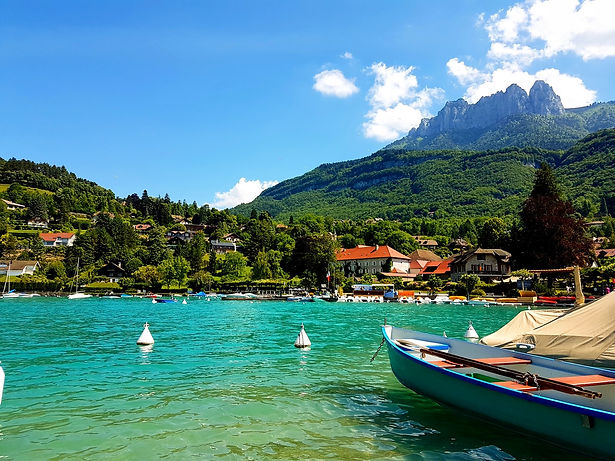 Picture perfect Talloires on Lake Annecy, experienced by bike on our Cycling Tours in France, Breakaway Cycle Tours
