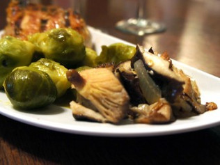 STAY FIT BY EATING SMALL HEALTHY MEALS FREQUENTLY