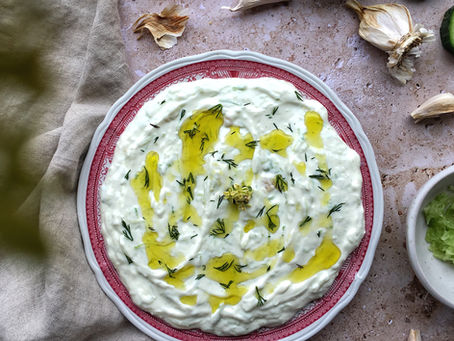 Τζατζίκι με ψητό σκόρδο