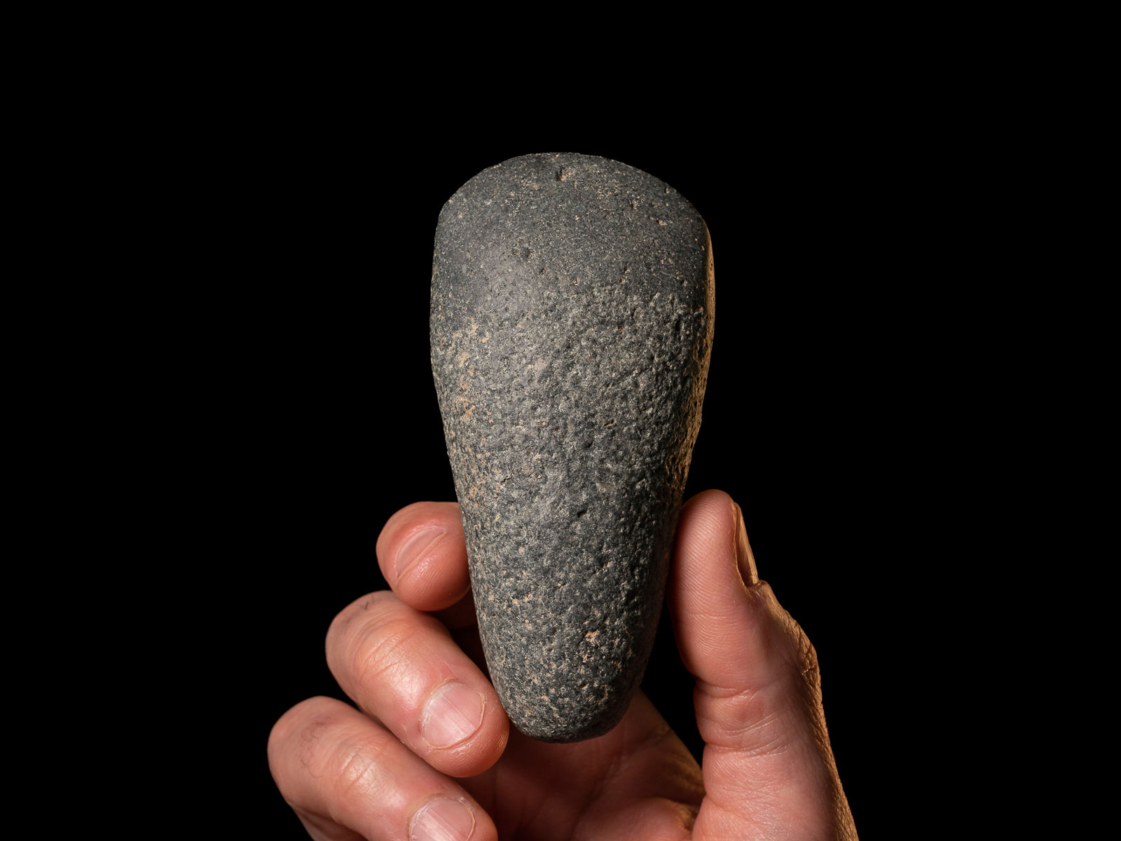 Hacha pulimentada neolítica