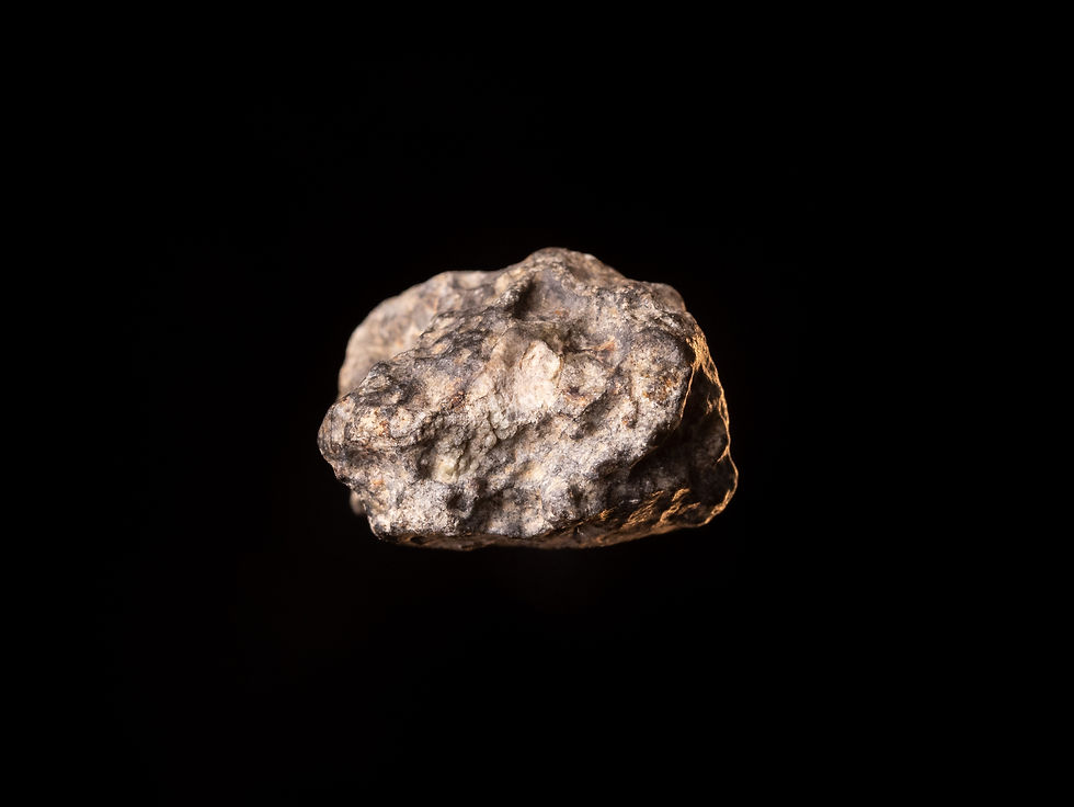 Meteorito condrita ordinaria NWA 16550 (LL6) 2,4g