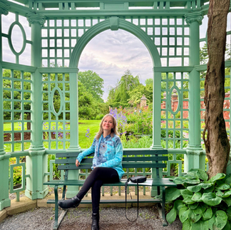 Savvy Mama in the Old Westbury Garden walk Long Island fun