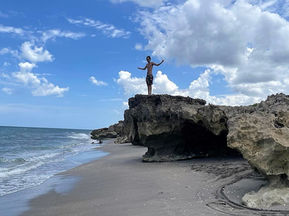 Visiting Blowing Rocks Preserve