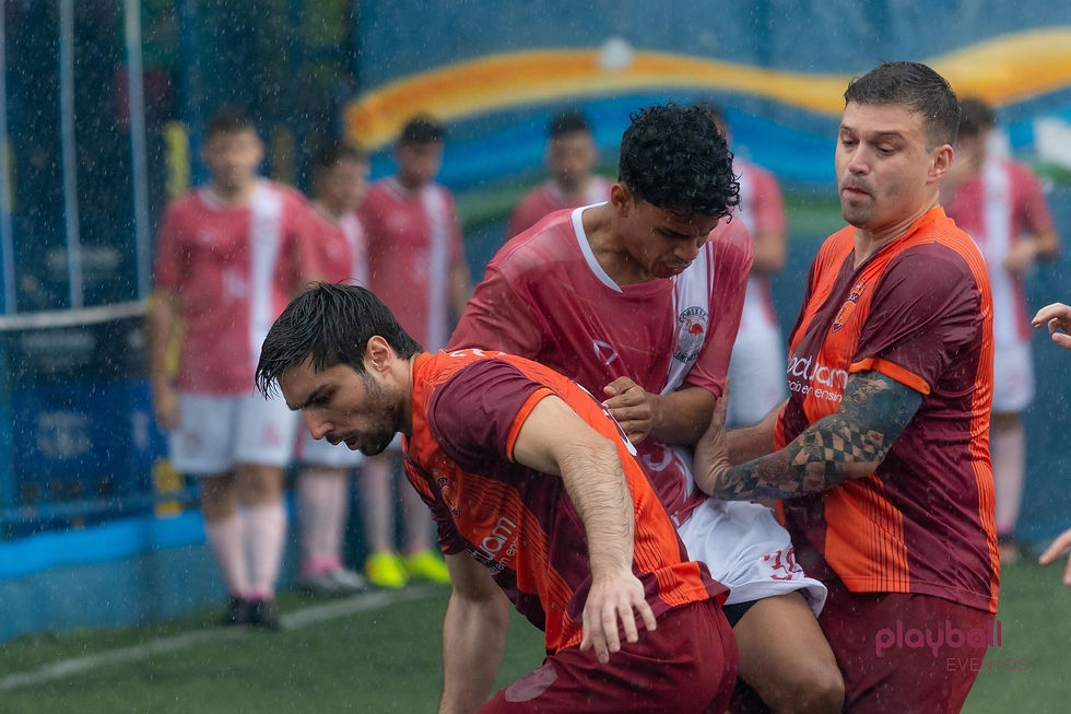 Sábado de dilúvio na Copa Amstel