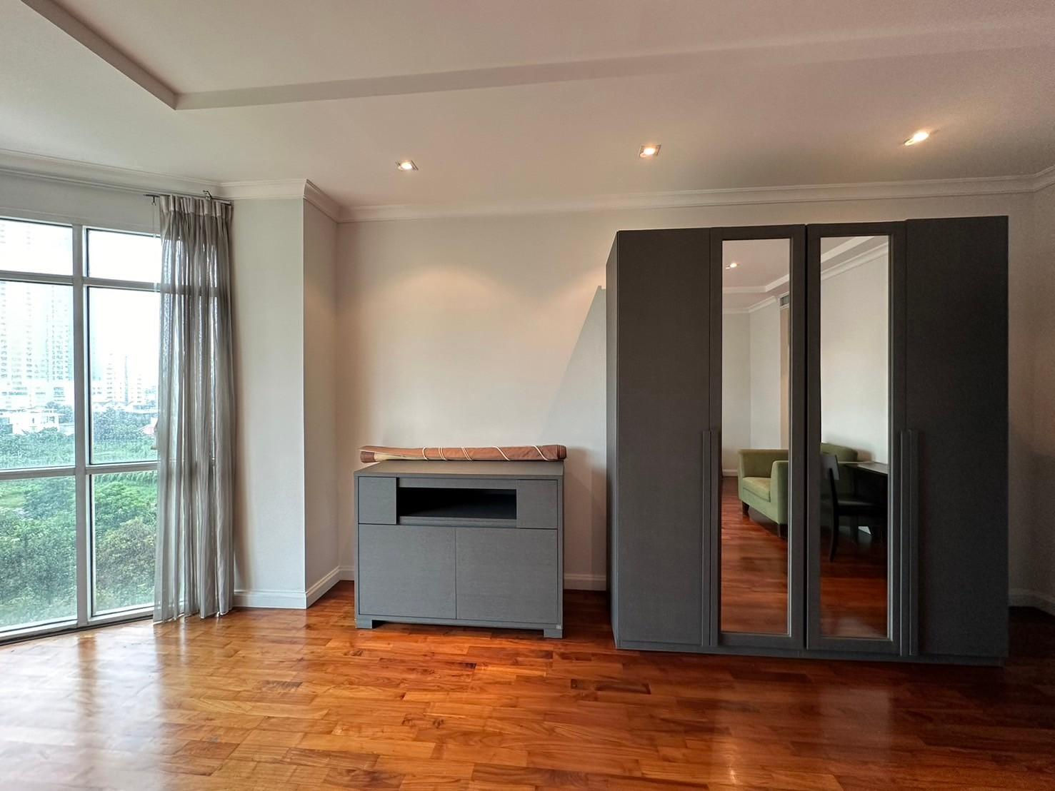 [DL|2061] The Cadogan Private Residence 3 Condominium — For Rent