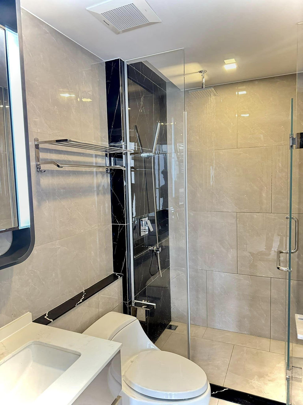 Thumbnail: [PS|S560] One9Five (195) Rama9 1 Condo — For Sale