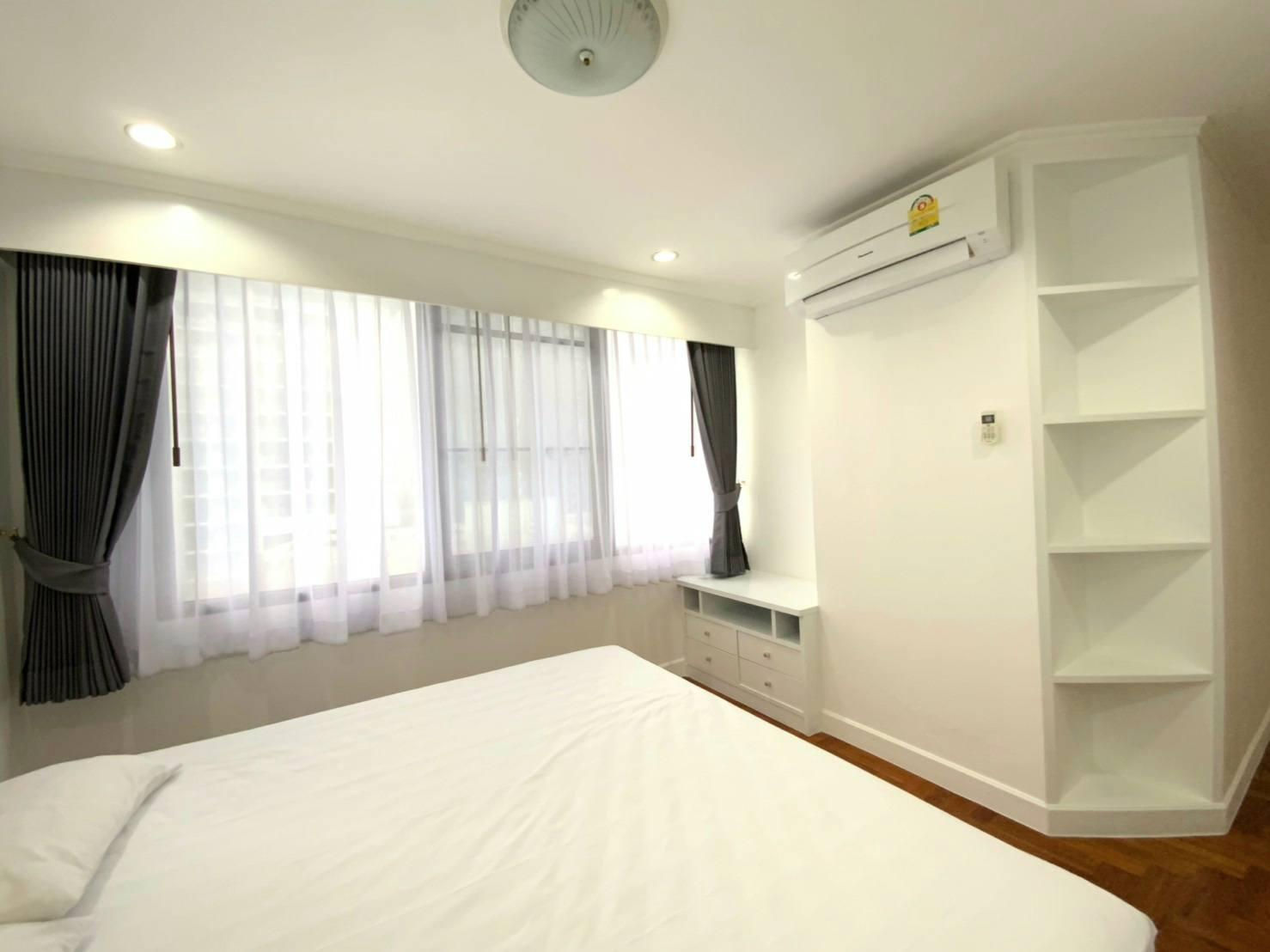 [DL|2293] Acadamia Grand Tower 2 Condominium — For Rent