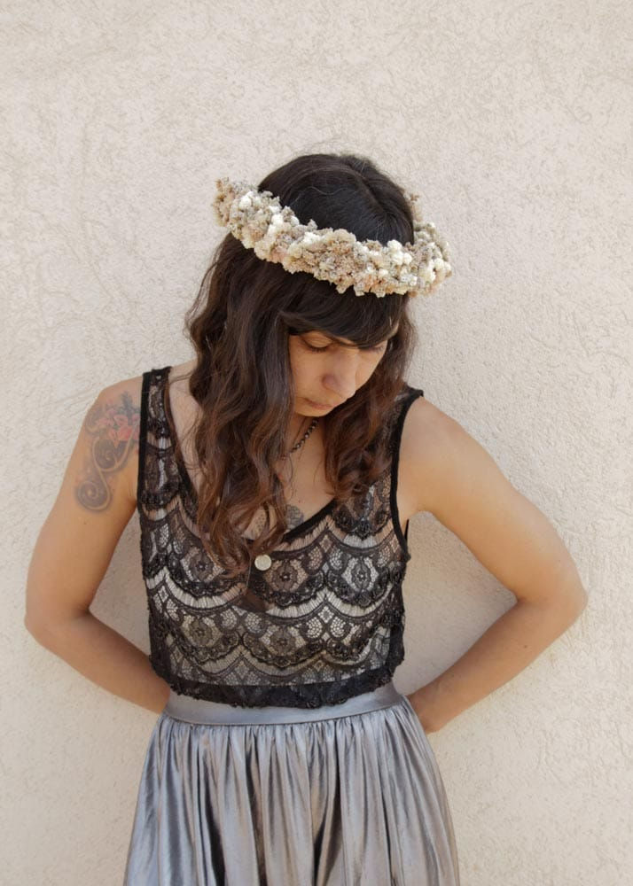 Thumbnail: זר פרחים לראש