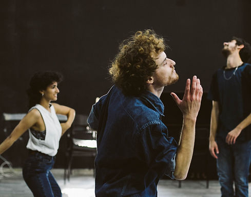 Mariana Stebeneva - תמונת סדנה_edited.jpg