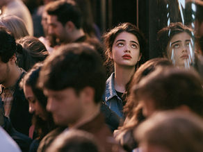 LA GENERACIÓN CANSADA DE LO SUPERFICIAL: ¿QUÉ ESTÁ BUSCANDO EN LA IGLESIA?