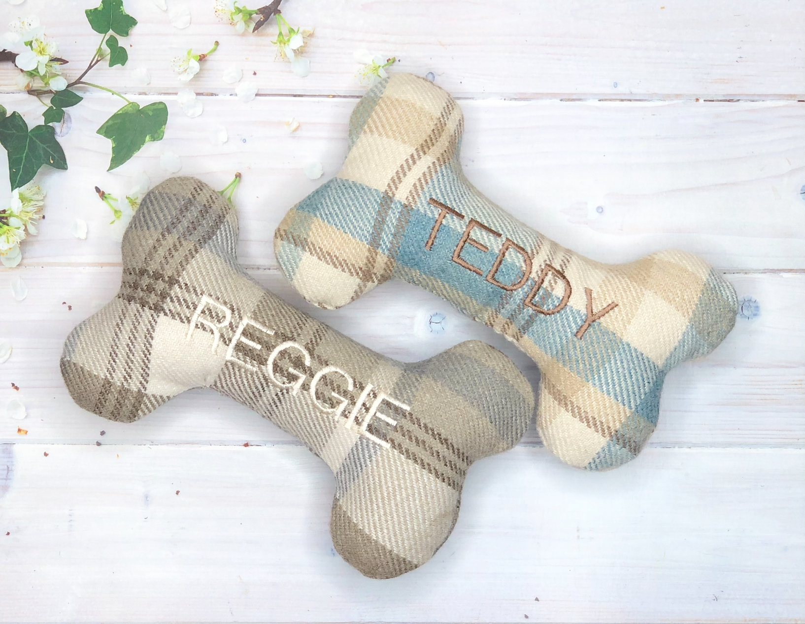 Balmoral Squeaky Bones