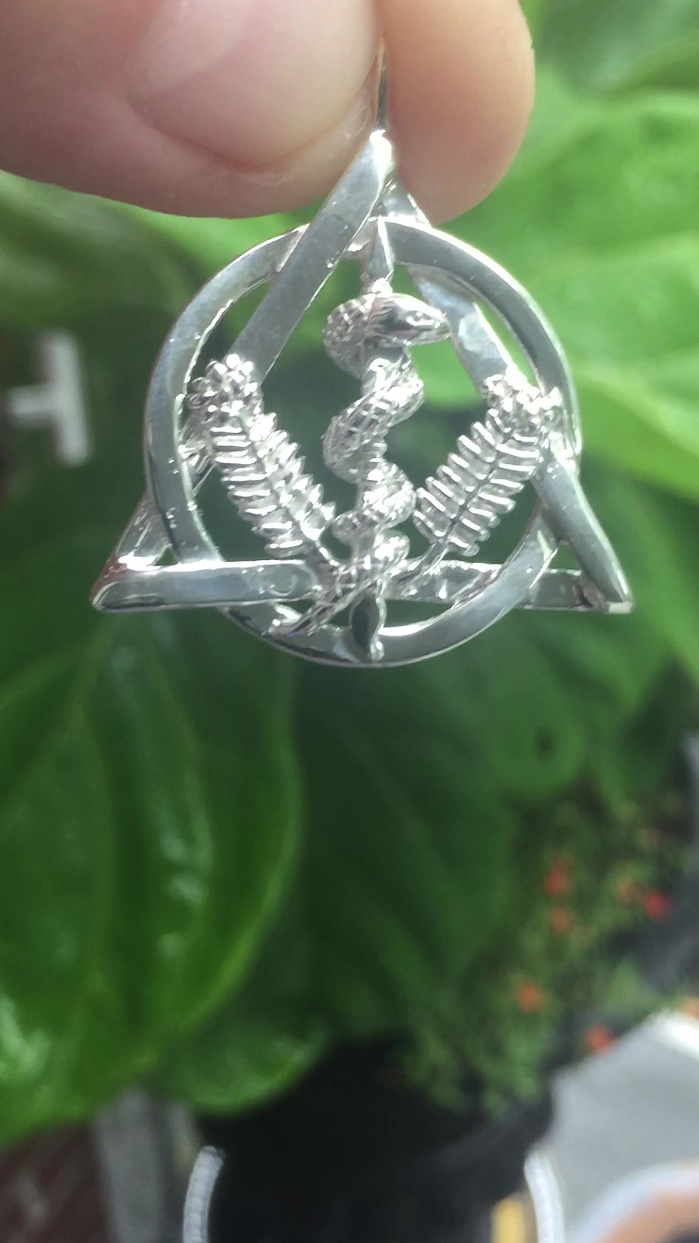 Thumbnail: Silver Dental Emblem: Medium