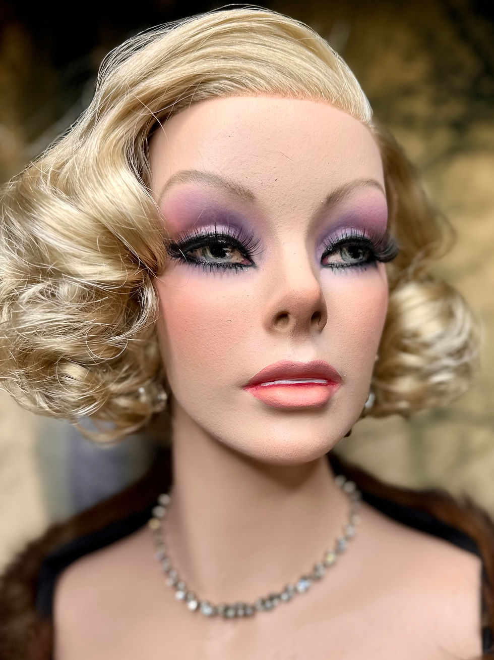 ~Barb Bust~ Vintage