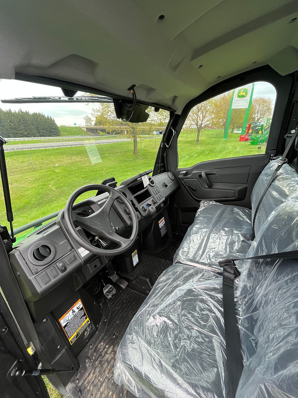 Miniature : XUV835M - Véhicule utilitaire multisegments Gator