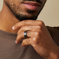 Fred Bennett mens stainless steel ring, men's on-trend rings, carbon fibre jewellery