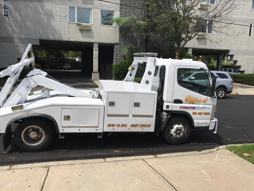 Towing Near Me | Teaneck NJ | Official Towing LLC