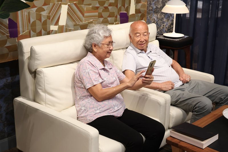 Thumbnail: Healthy 3-Seater Sofa