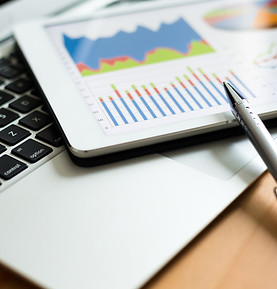 business-analytic-with-tablet-pc-and-laptop-comput-2022-12-15-21-22-39-utc.jpg