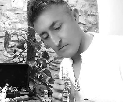 Manuel Martin_edited.jpg