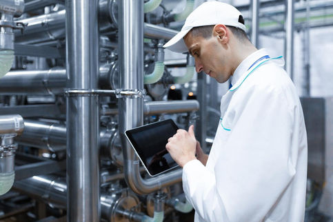 Top 6 Benefits of Using Acoustic Imagers in Industrial Settings