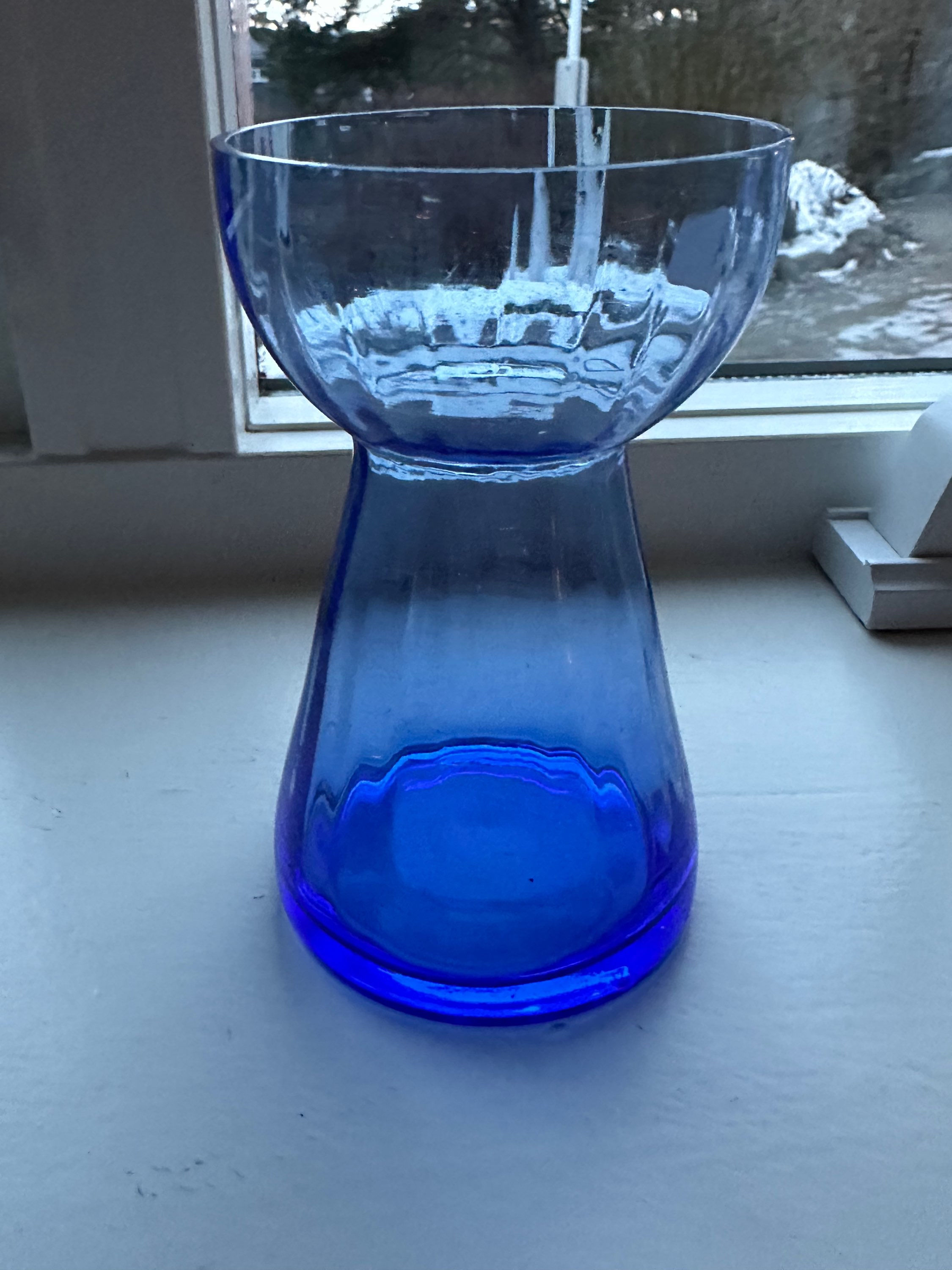 Hyasintglass