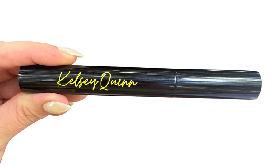 kelsey quinn mascara_edited.jpg