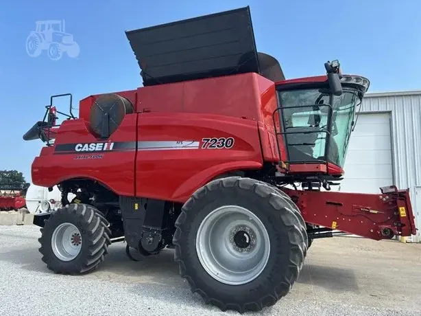 Case 7230-4x2.