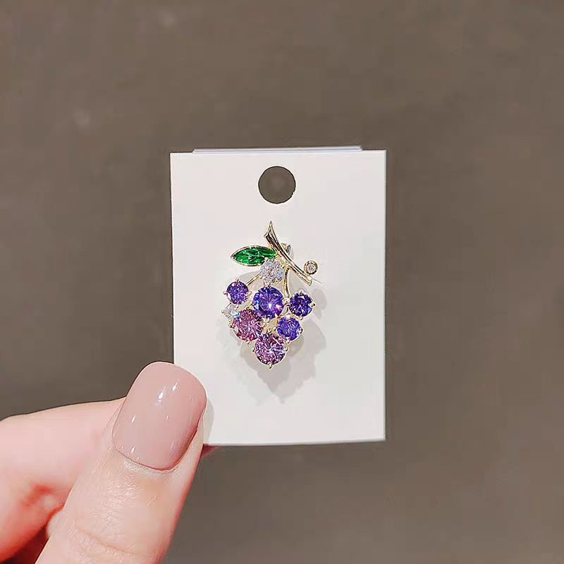 ELEGANT GRAPES